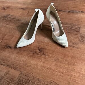 White Cream Mix no 6 Women's stiletto Heels 8M